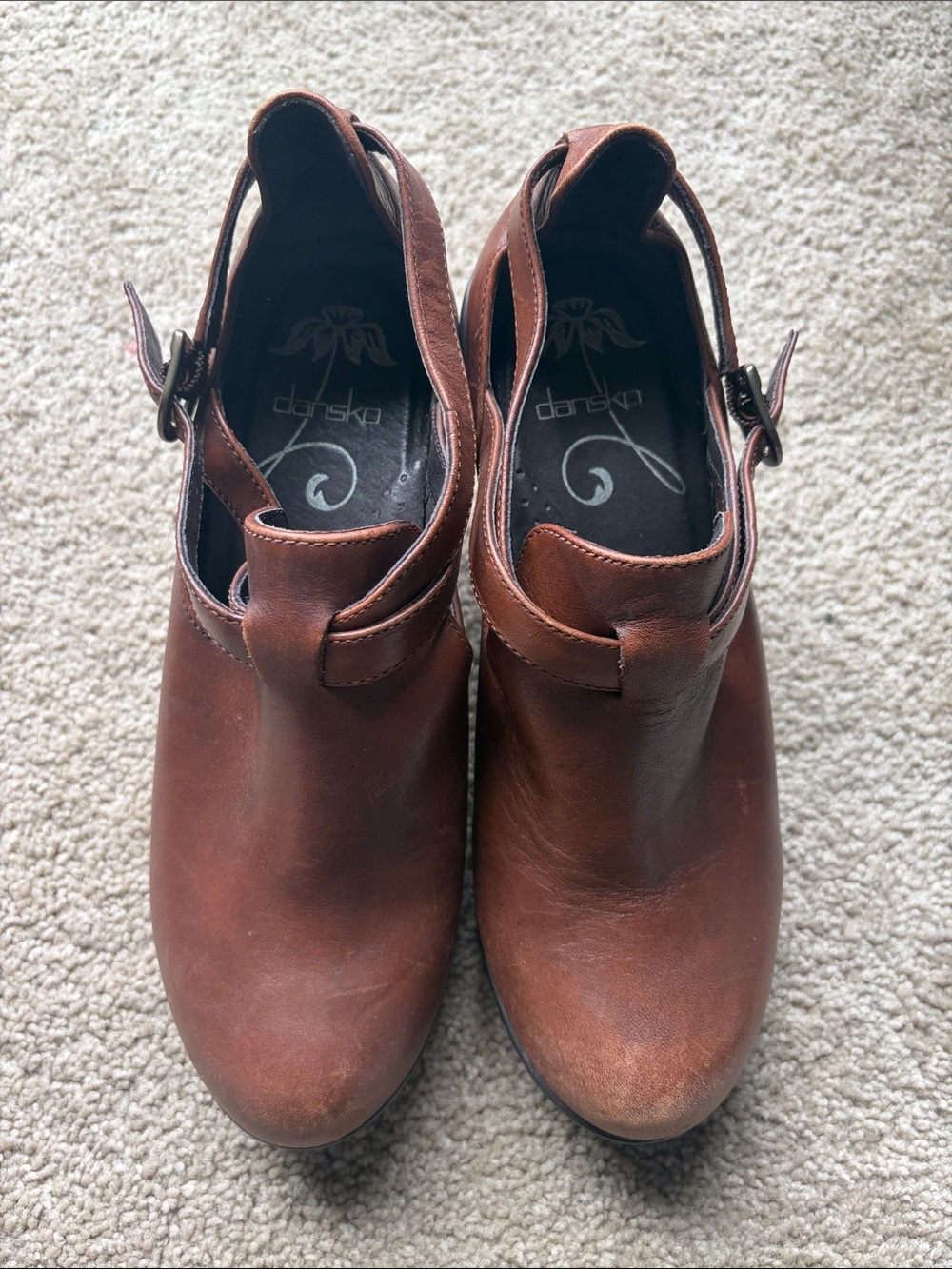 Dansko Women's Brown Leather Slingback Clogs - Chestnut Brown